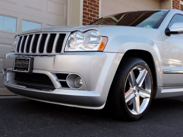 Used-2007-Jeep-Grand-Cherokee-SRT8