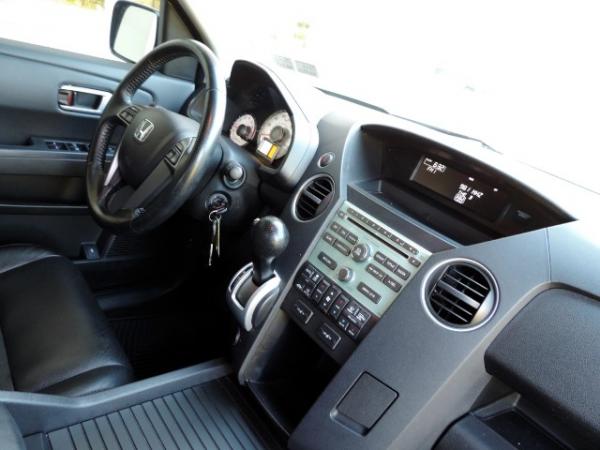 Used-2011-Honda-Pilot-4WD-EX-L---LEATHER---SUNROOF
