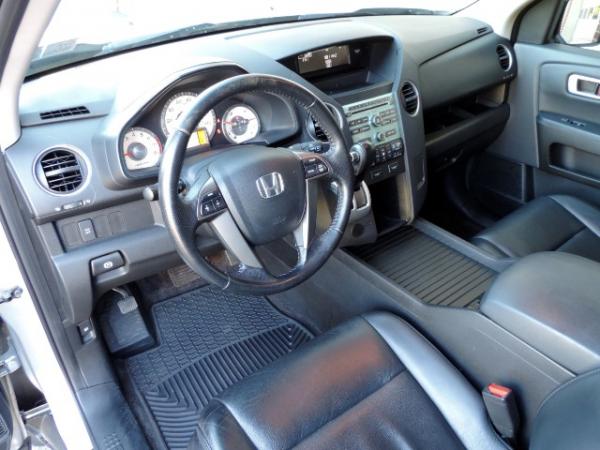 Used-2011-Honda-Pilot-4WD-EX-L---LEATHER---SUNROOF
