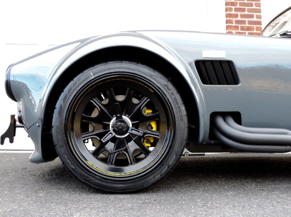 New-1965-Backdraft-Racing-Cobra-Roadster