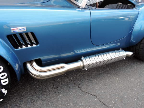 New-1965-Backdraft-Racing-Cobra-Roadster