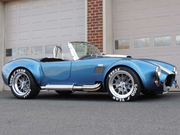 New-1965-Backdraft-Racing-Cobra-Roadster
