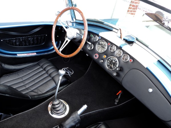 New-1965-Backdraft-Racing-Cobra-Roadster