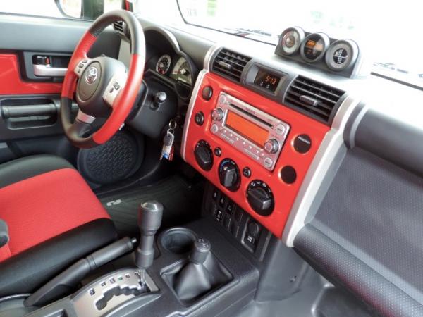 Used-2012-Toyota-FJ-Cruiser-4WD---TRAIL-TEAMS-EDITION---3-GAUGE-POD