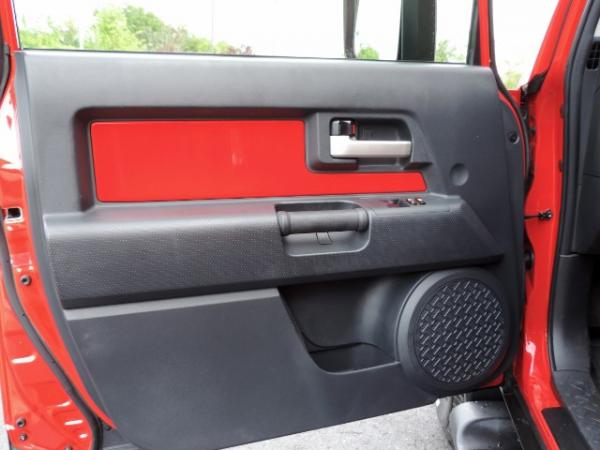 Used-2012-Toyota-FJ-Cruiser-4WD---TRAIL-TEAMS-EDITION---3-GAUGE-POD