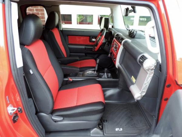 Used-2012-Toyota-FJ-Cruiser-4WD---TRAIL-TEAMS-EDITION---3-GAUGE-POD