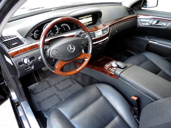 Used-2010-Mercedes-Benz-S-Class-S-550-4MATIC