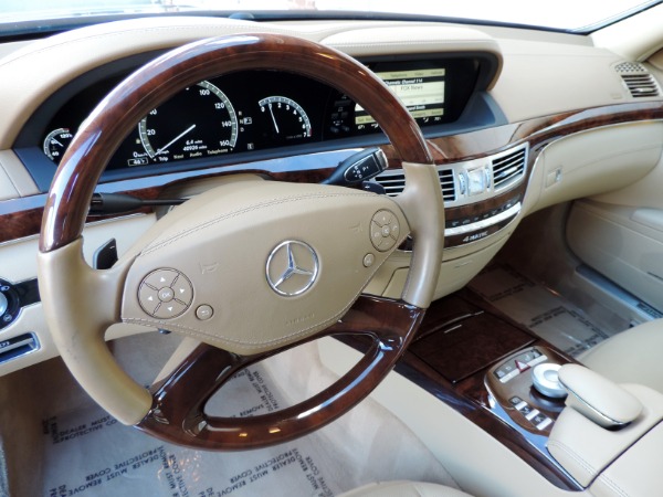 Used-2012-Mercedes-Benz-S-Class-S-550-4MATIC