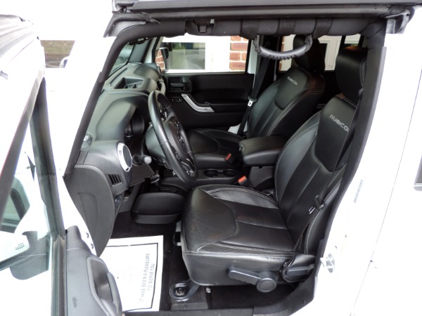 Used-2015-Jeep-Wrangler-Unlimited-Rubicon