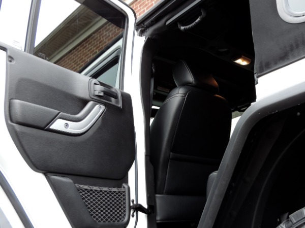 Used-2015-Jeep-Wrangler-Unlimited-Rubicon