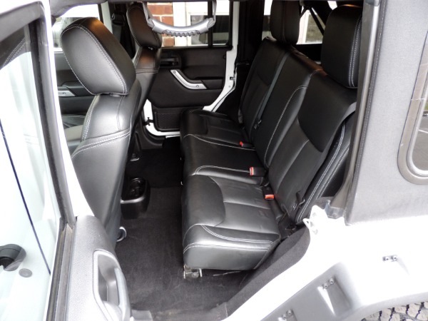 Used-2015-Jeep-Wrangler-Unlimited-Rubicon