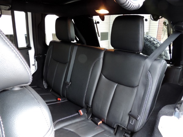 Used-2015-Jeep-Wrangler-Unlimited-Rubicon