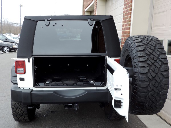 Used-2015-Jeep-Wrangler-Unlimited-Rubicon