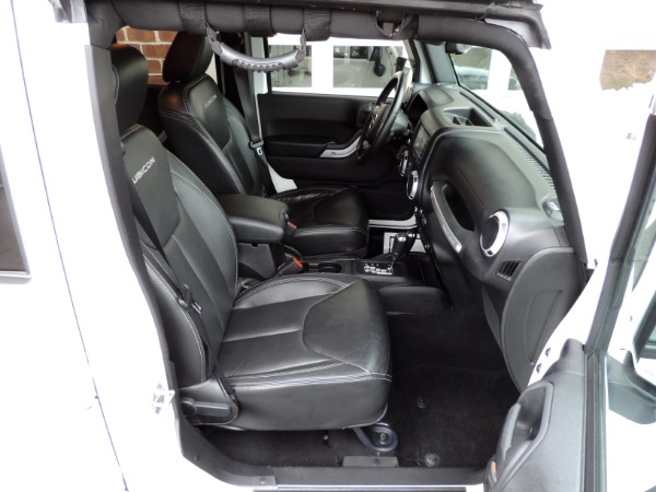 Used-2015-Jeep-Wrangler-Unlimited-Rubicon