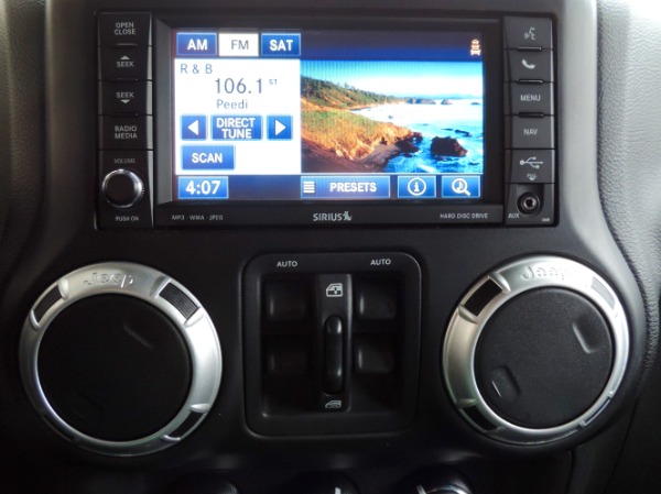 Used-2015-Jeep-Wrangler-Unlimited-Rubicon