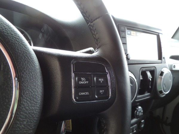 Used-2015-Jeep-Wrangler-Unlimited-Rubicon