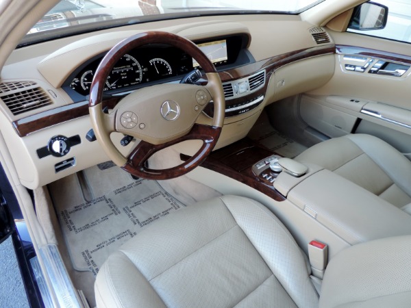 Used-2010-Mercedes-Benz-S-Class-S-550-4MATIC