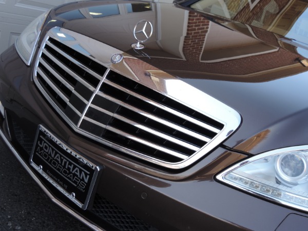 Used-2011-Mercedes-Benz-S-Class-S-550-4MATIC