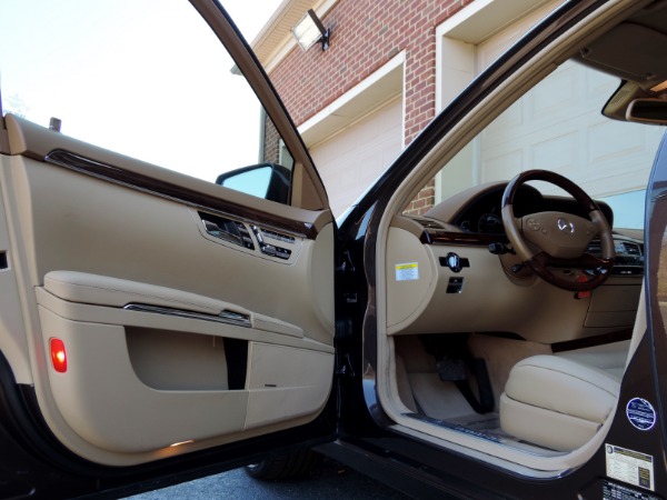 Used-2011-Mercedes-Benz-S-Class-S-550-4MATIC