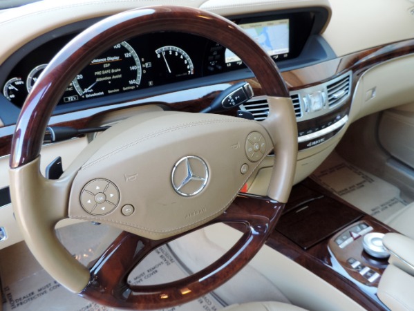 Used-2011-Mercedes-Benz-S-Class-S-550-4MATIC