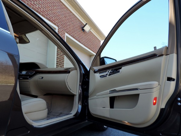 Used-2011-Mercedes-Benz-S-Class-S-550-4MATIC