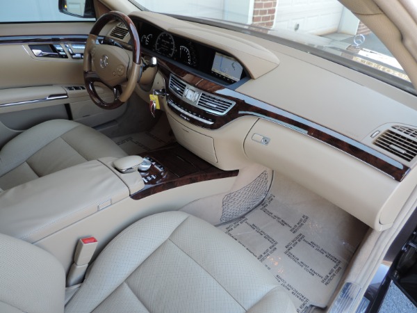 Used-2011-Mercedes-Benz-S-Class-S-550-4MATIC