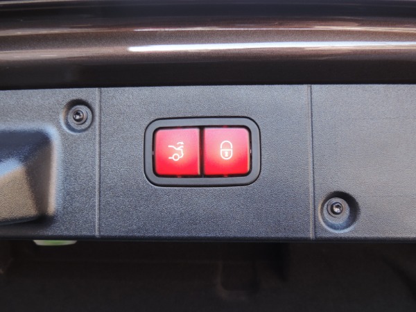 Used-2011-Mercedes-Benz-S-Class-S-550-4MATIC