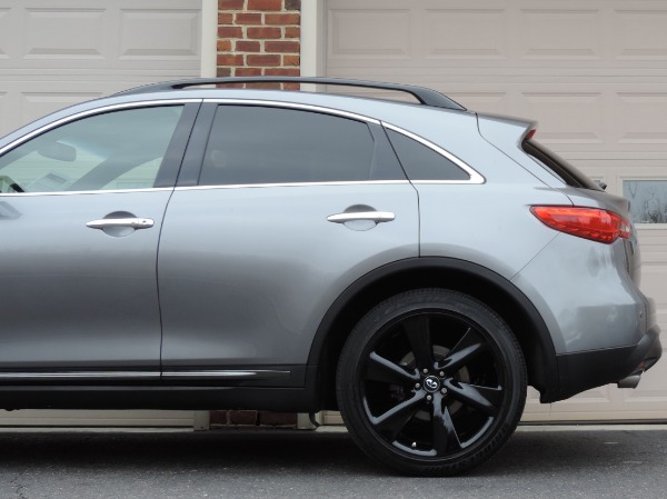 Used-2015-INFINITI-QX70-S-37-Sport