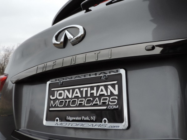 Used-2015-INFINITI-QX70-S-37-Sport