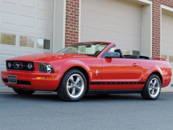 Used-2006-Ford-Mustang-V6-Premium-Convertible