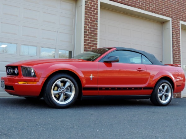 Used-2006-Ford-Mustang-V6-Premium-Convertible