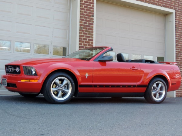 Used-2006-Ford-Mustang-V6-Premium-Convertible