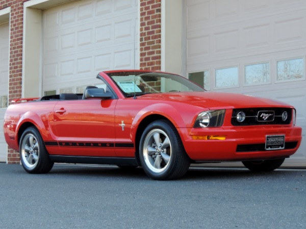 Used-2006-Ford-Mustang-V6-Premium-Convertible