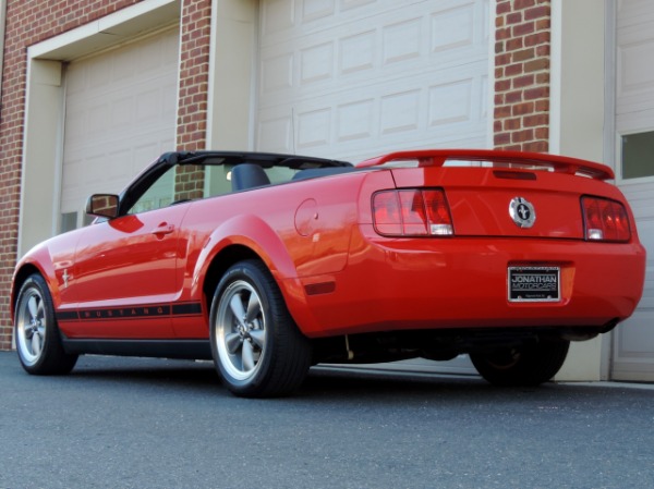 Used-2006-Ford-Mustang-V6-Premium-Convertible