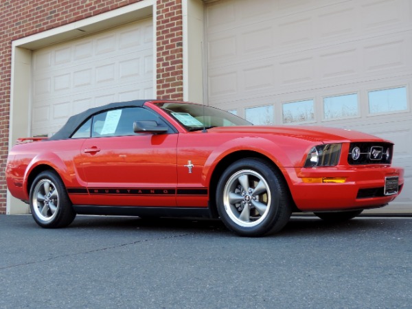 Used-2006-Ford-Mustang-V6-Premium-Convertible