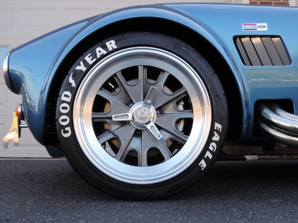 New-1965-Backdraft-Racing-Cobra-Roadster