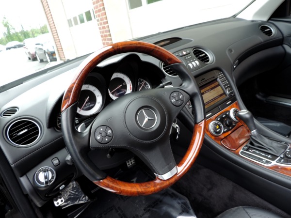 Used-2011-Mercedes-Benz-SL-Class-SL-550