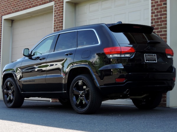 Used-2015-Jeep-Grand-Cherokee-Altitude