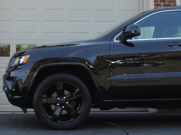 Used-2015-Jeep-Grand-Cherokee-Altitude