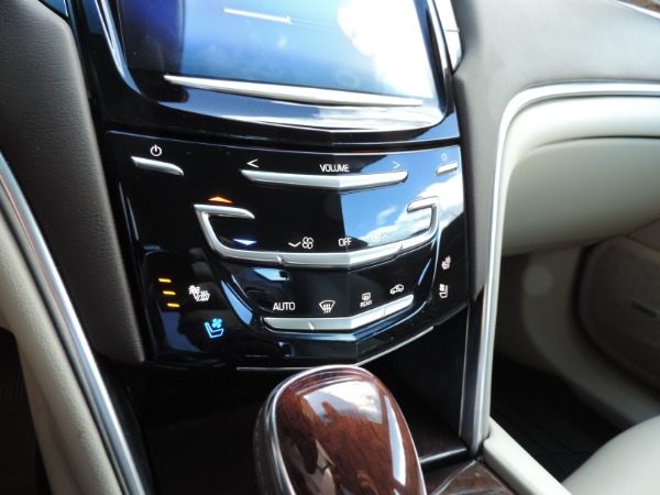 Used-2013-Cadillac-XTS-Luxury-Collection