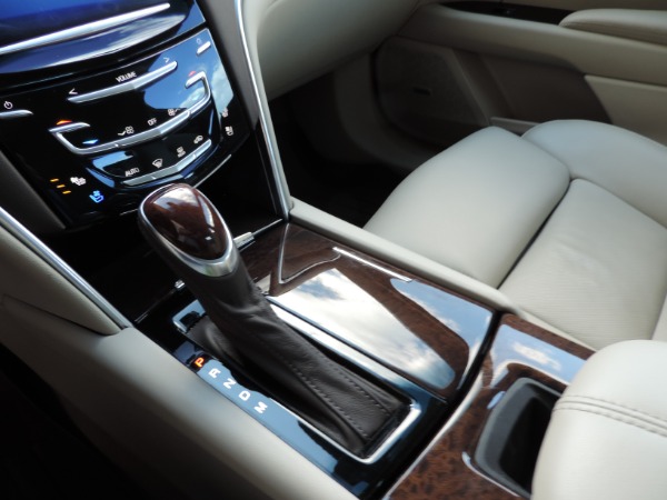 Used-2013-Cadillac-XTS-Luxury-Collection