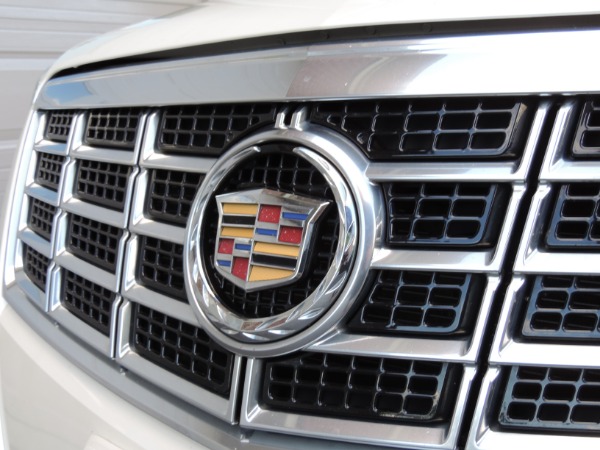 Used-2013-Cadillac-XTS-Luxury-Collection