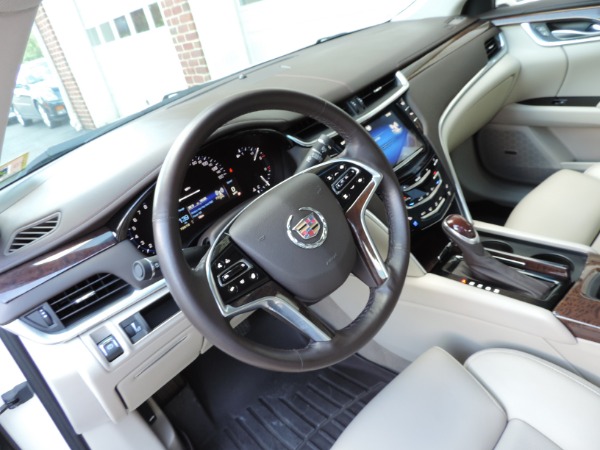 Used-2013-Cadillac-XTS-Luxury-Collection