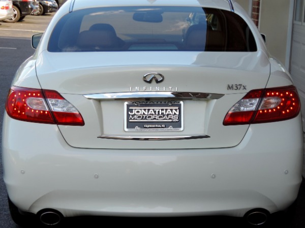 Used-2013-INFINITI-M37-x