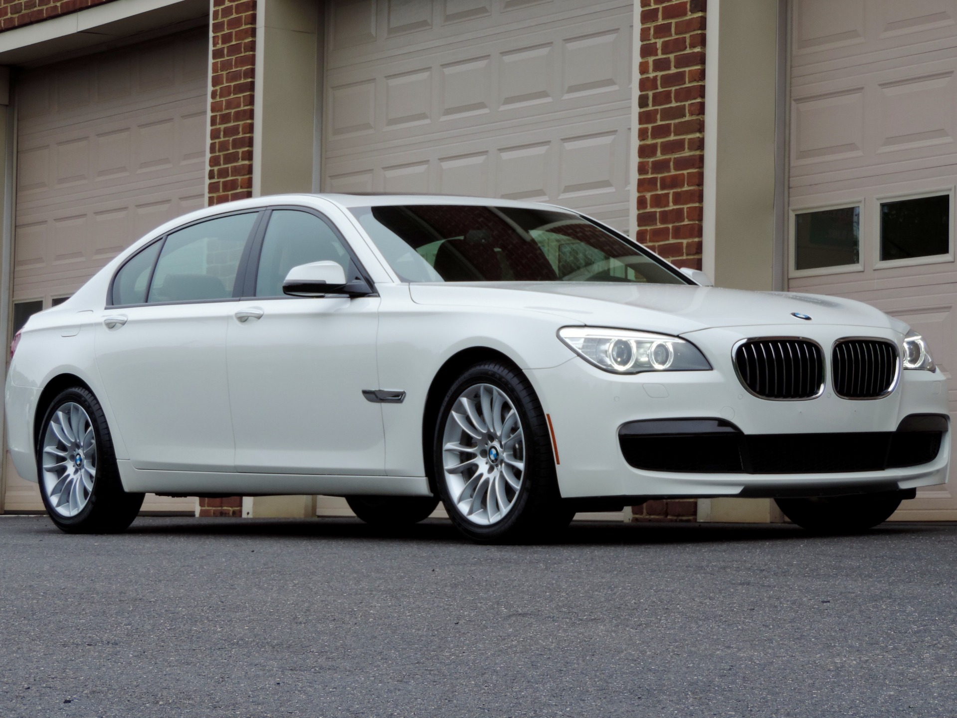 Бмв 740li xdrive