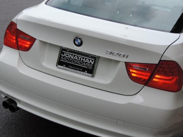 Used-2011-BMW-3-Series-328i-xDrive--Automatic