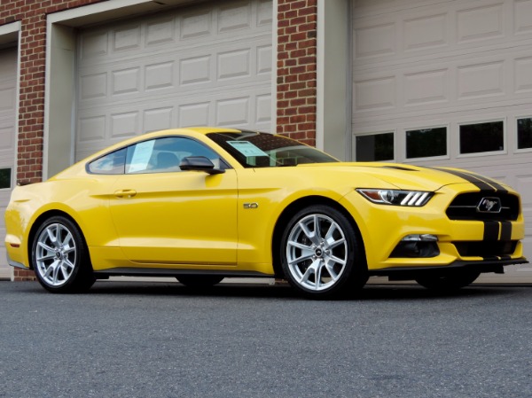 Used-2015-Ford-Mustang-GT-Premium