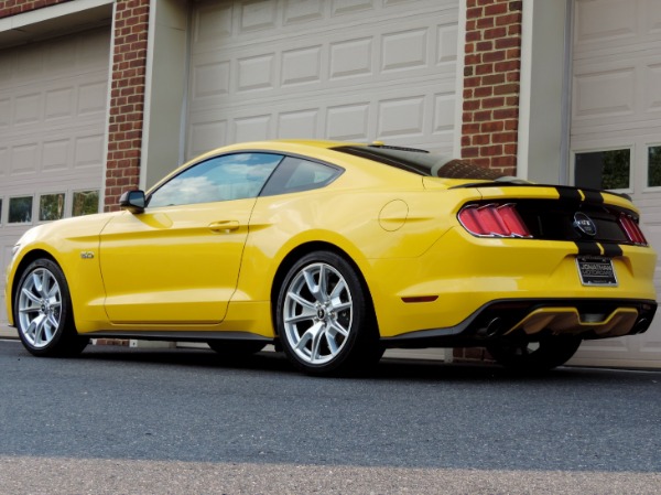 Used-2015-Ford-Mustang-GT-Premium