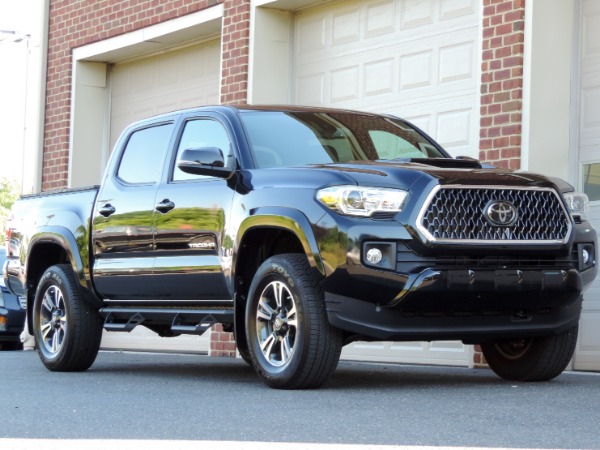 Used-2018-Toyota-Tacoma-TRD-Sport