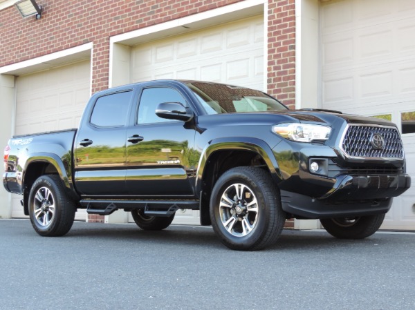 Used-2018-Toyota-Tacoma-TRD-Sport